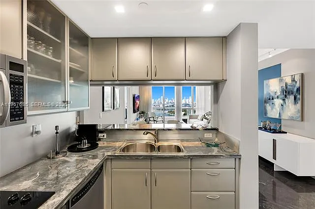 540 West Ave #2311 — Photo 4