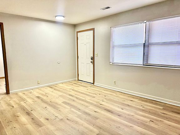 4th image of 1214 Vattier St #6