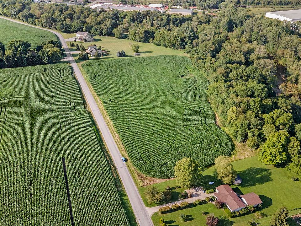 2nd image of River Rd