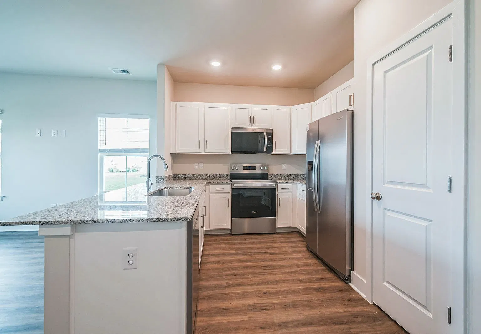 3 bed, 1509 sqft, $2,150 — Photo 1