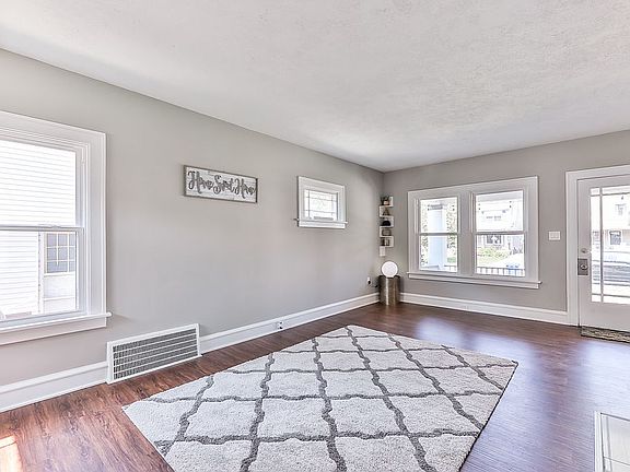 4th image of 14727 Armin Ave