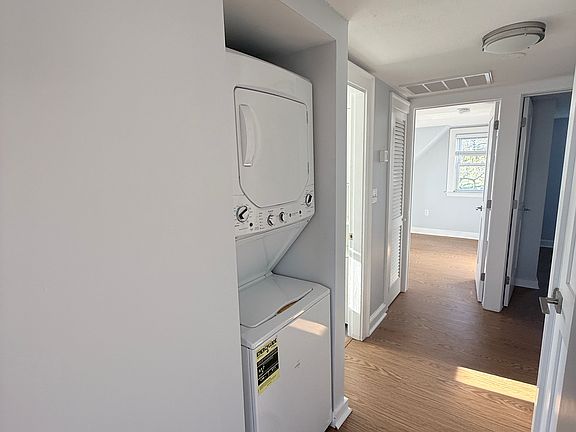 5th image of 72 Sohier Rd #2