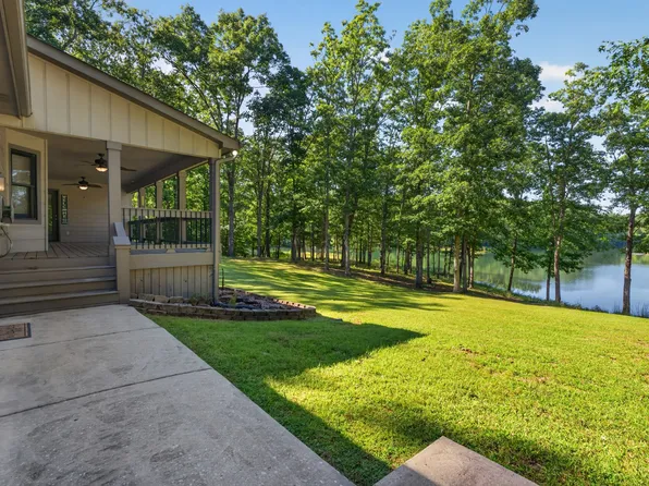 107 Chickory Ln, Monteagle, TN 37356
