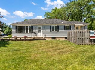 1049 Garfield St, Hobart, IN 46342