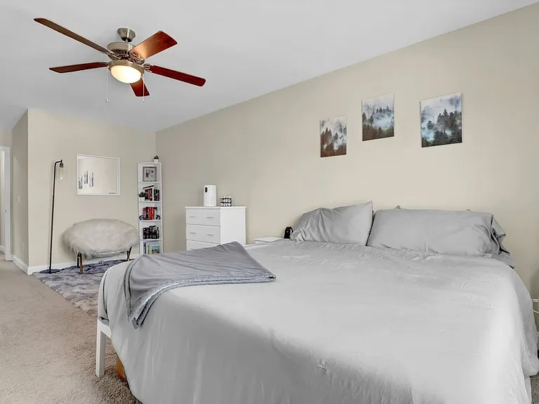 424 Guppy Loop — Photo 18