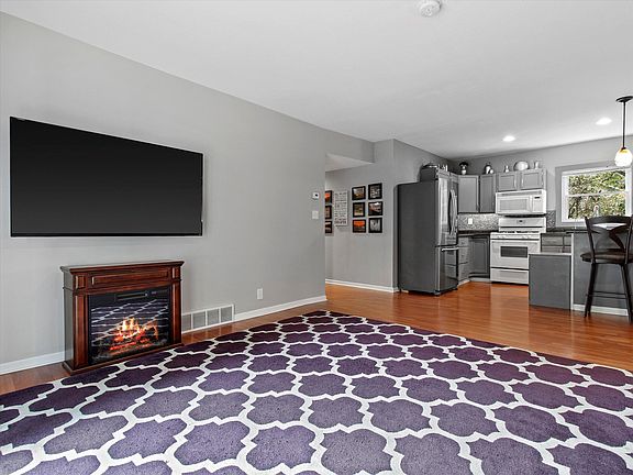 3rd image of W6709 N Lakeshore Dr