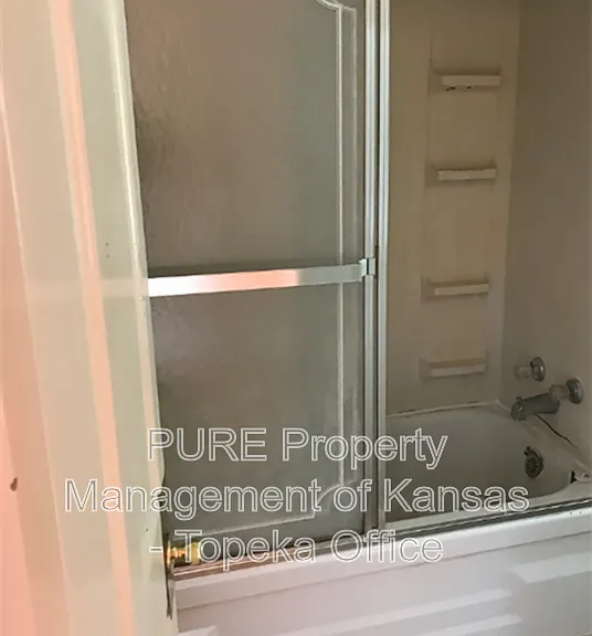 1601 SW Mulvane St #3 — Photo 4