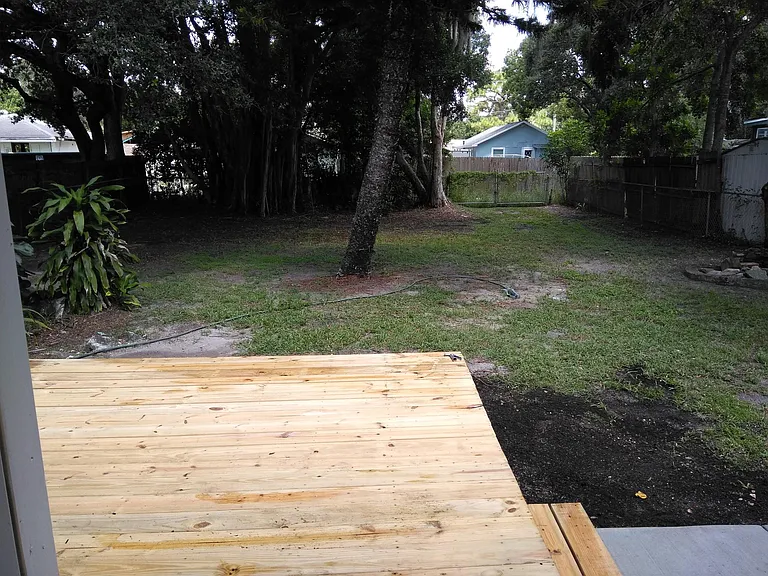 910 9th Ave SW — Photo 39
