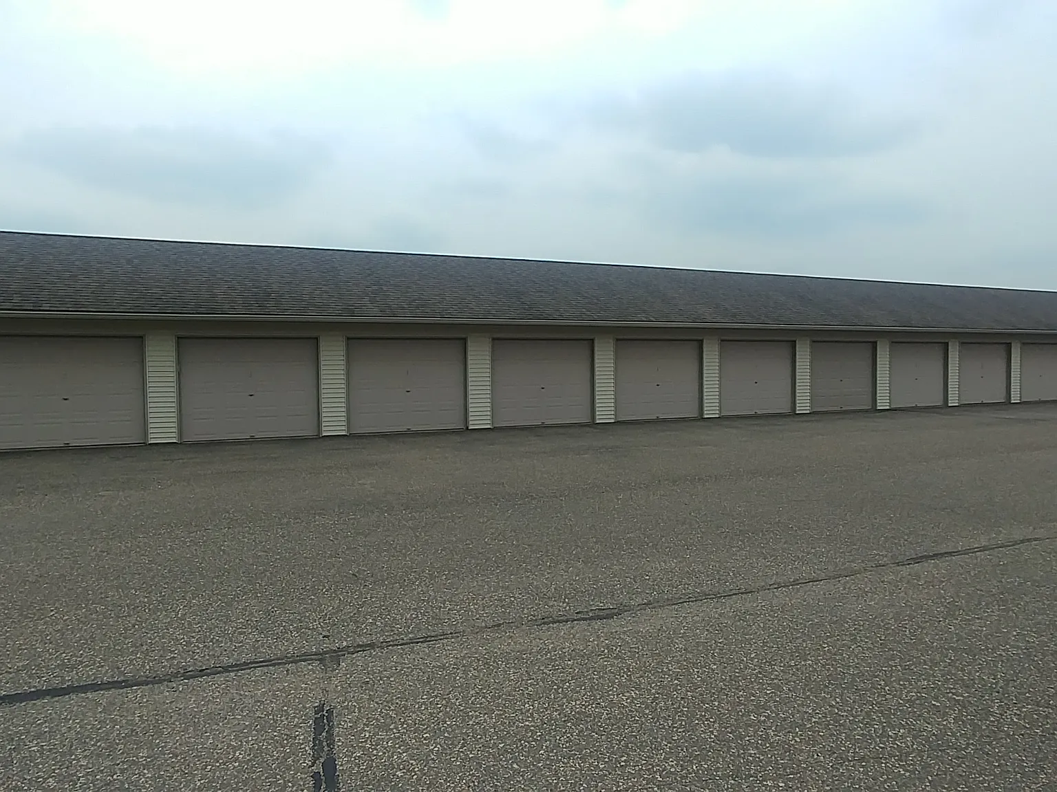 1 bed, 700 sqft, $1,100 — Photo 3