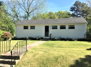 32 Quashnet Rd, Mashpee, MA 02649