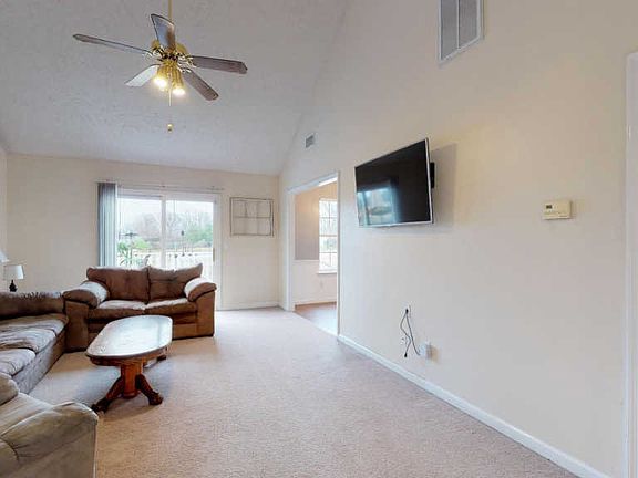 4th image of 107 Skylark Dr