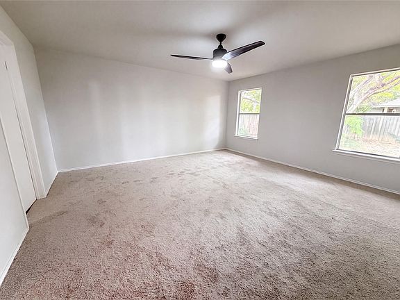 4th image of 616 Barbara Way