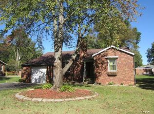 410 Garden Blvd, Belleville, IL 62220