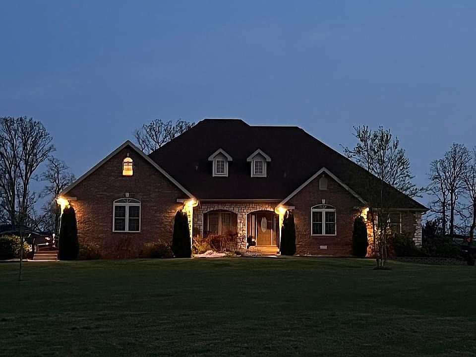 1st image of 9140 Oak Way Dr