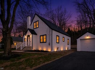 31 Saint Moritz Pl, Wayne, NJ 07470
