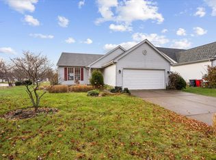 4475 Windrow Dr, Grove City, OH 43123