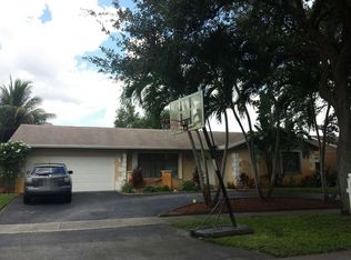 11921 SW 52nd St, Cooper City, FL 33330