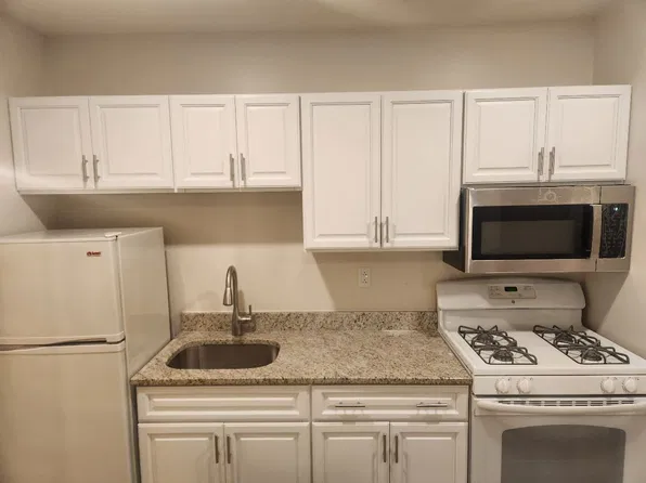 135 Water St #7, Quincy, MA 02169