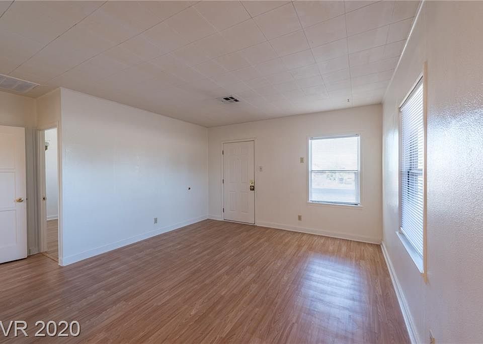 1st image of 206 S Texas Ave APT A