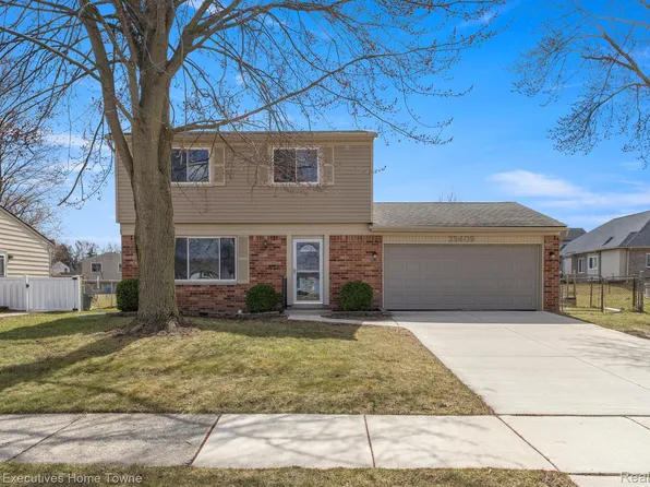 23409 Meadows Ave, Flat Rock, MI 48134