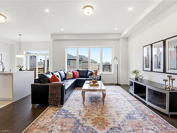 5th image of 23 Stokes Rd