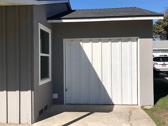 4th image of 519 S Borchard Dr