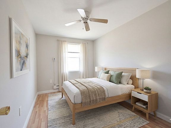 2nd image of 1554 Beverly Rd #1F