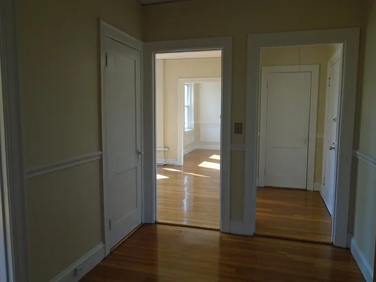 Craigie Cir — Photo 31