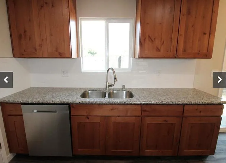 426 E Cameron St #A — Photo 3
