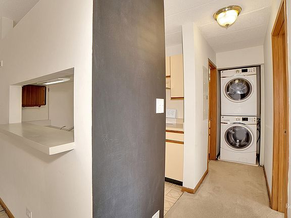 5th image of 75 Kristin Cir APT 420