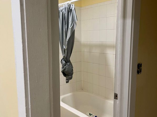 51 S East Ave APT A