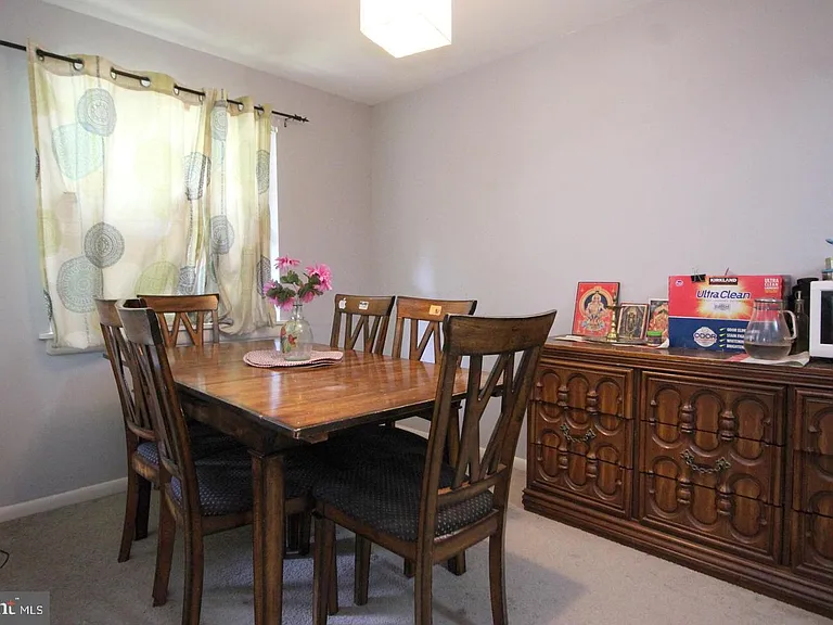1914 Wilson Ln #204 — Photo 8