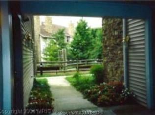5620 Willoughby Newton Dr UNIT 17, Centreville, VA 20120