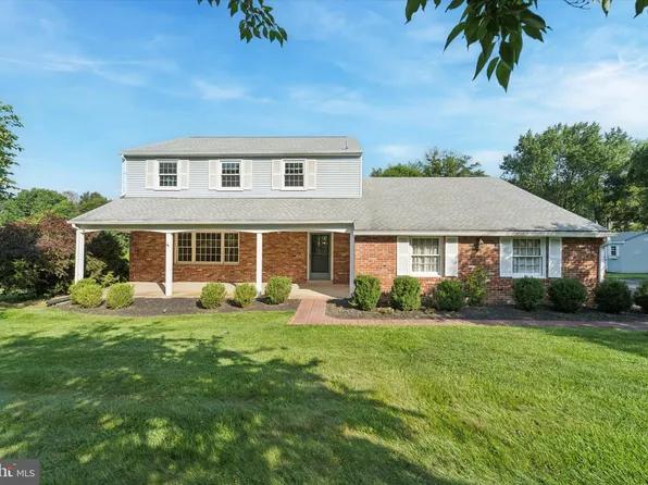 3154 Cloverly Dr, Furlong, PA 18925