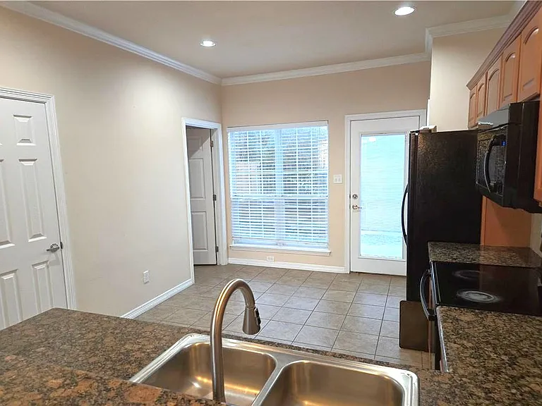 305 Holleman Dr E #1503 — Photo 7
