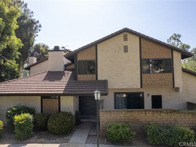 779 Via Sierra Nevada, Riverside, CA, 92507