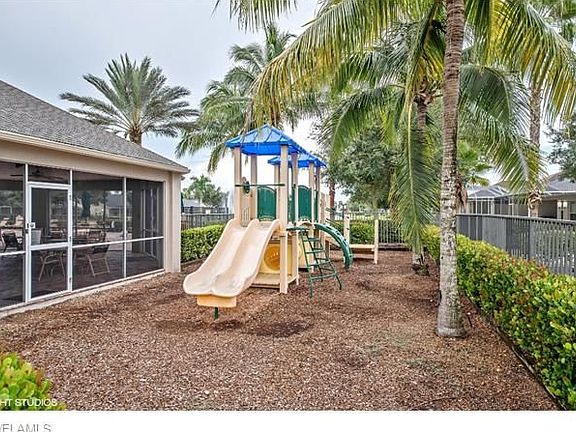 4th image of 8163 Ibis Cove Cir
