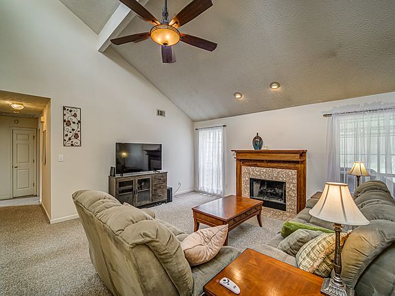 2nd image of 125 Brentwood Way