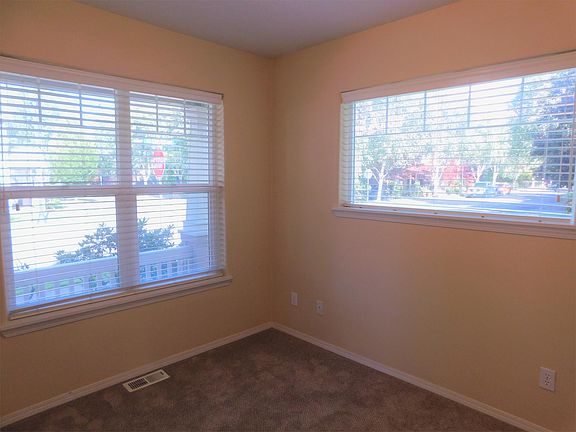 2nd image of 798 NE Caden Ave