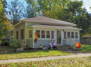 503 Oak St, Three Rivers, MI 49093