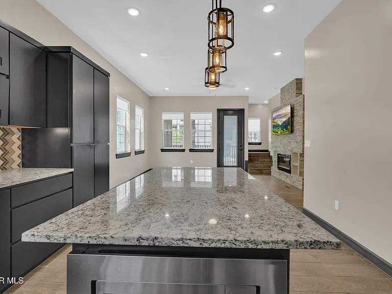 461 Vin Benicarlo Pl — Photo 17