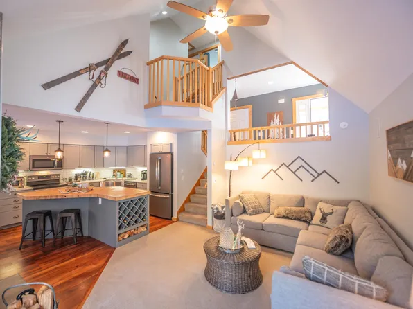 19A Queen Annes Way, Dover, VT 05356