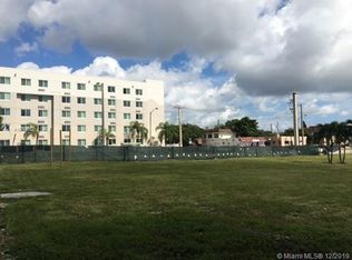 2500 NW 7th St, Miami, FL 33125