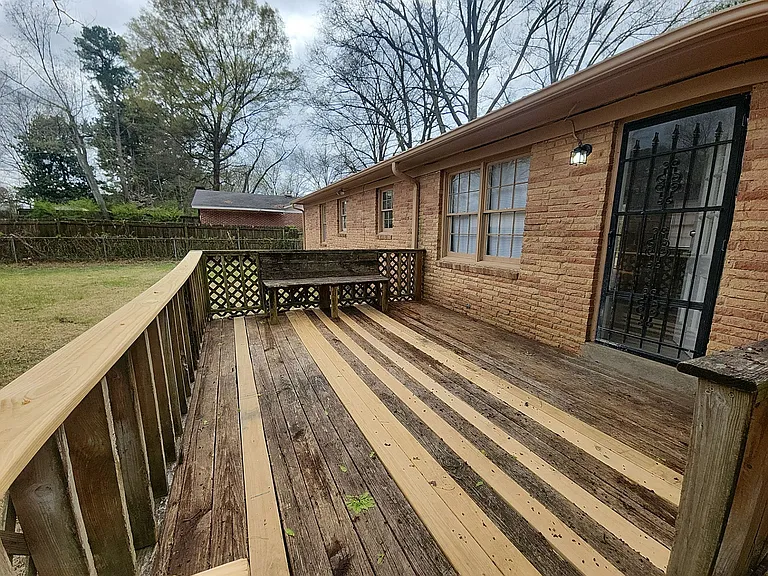 208 Wallace Rd — Photo 11