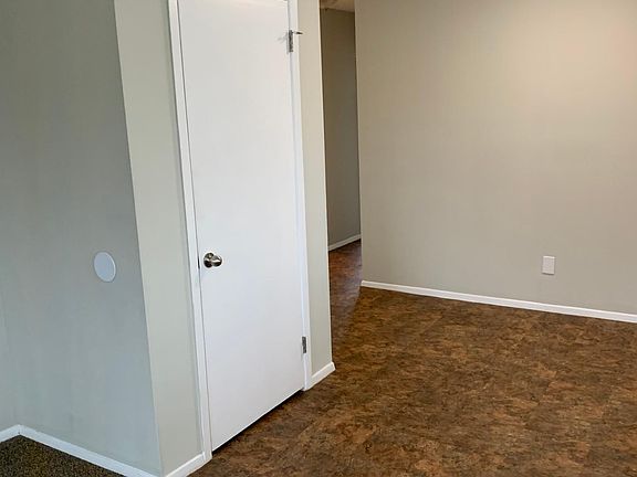 3rd image of 1303 Cove Ave APT 305