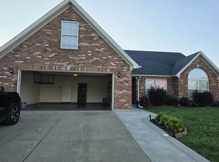 5902 Pine View Ct, Jeffersonville, IN 47130