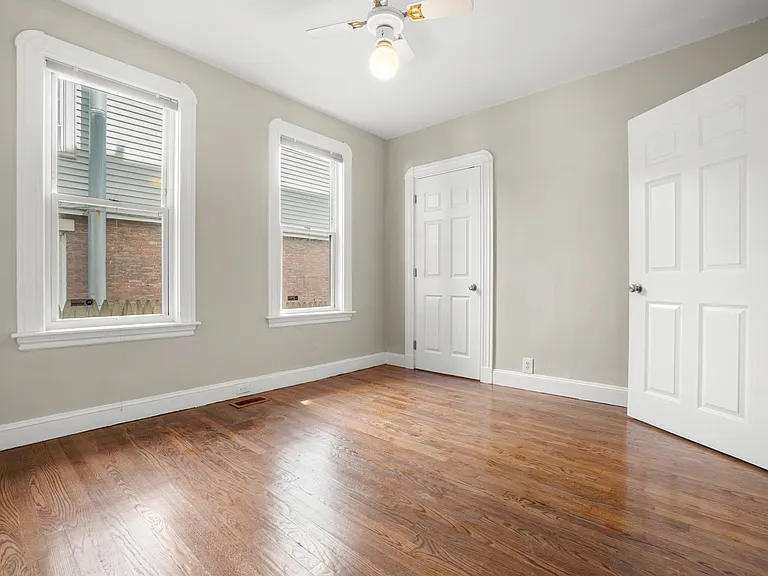83 Green St #1 — Photo 9
