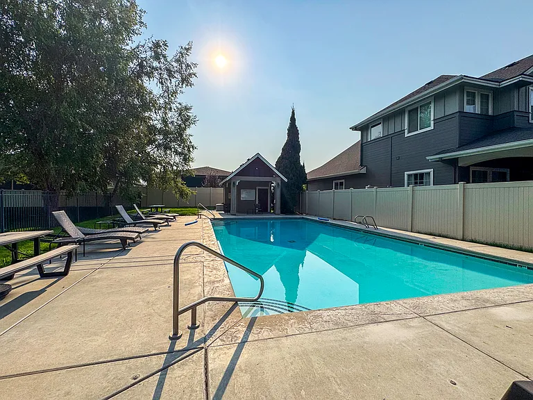 1223 W Cobblefield Ct — Photo 35
