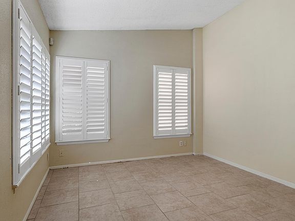 5th image of 8307 Odessa Oaks