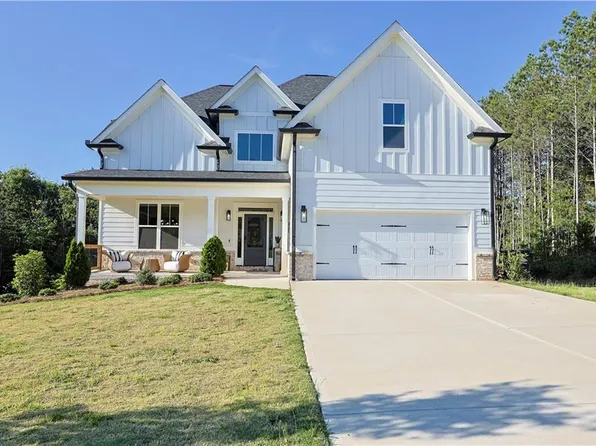 119 Dazzling Ct, Dallas, GA 30132